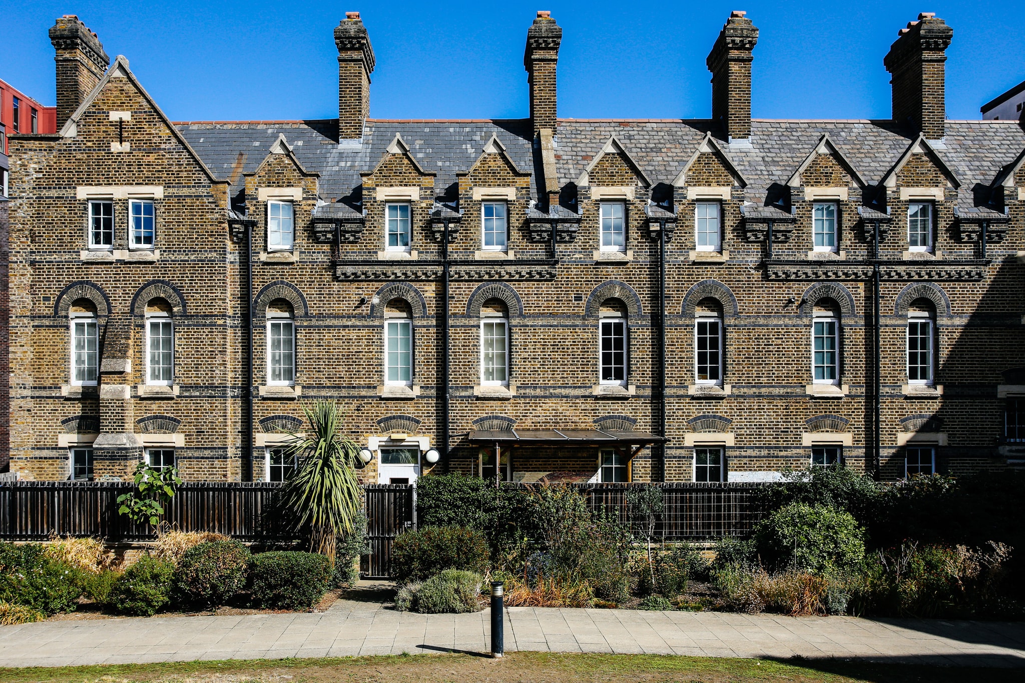 Mount Carmel Court, Holloway
