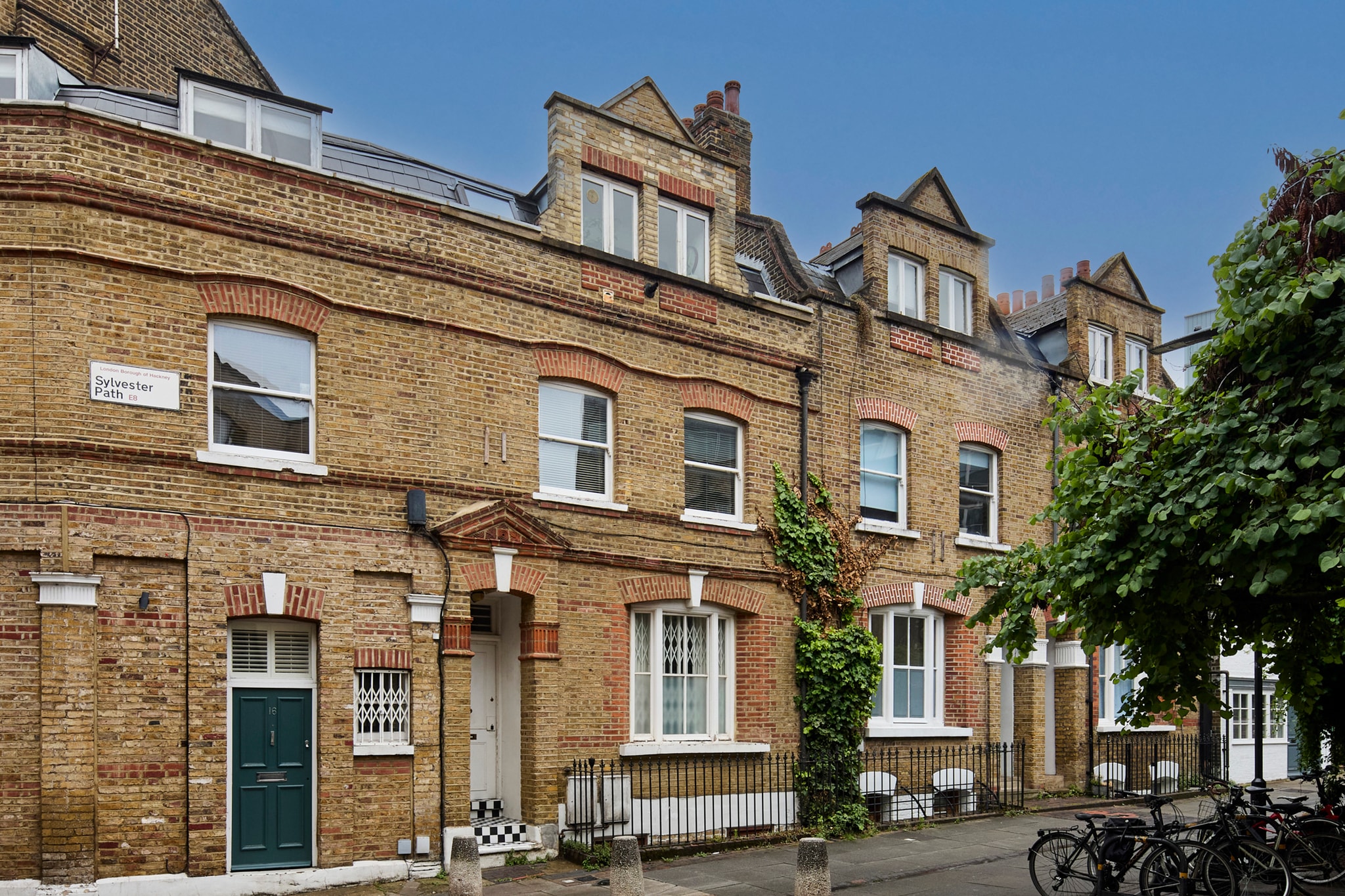 Sylvester Path, Hackney